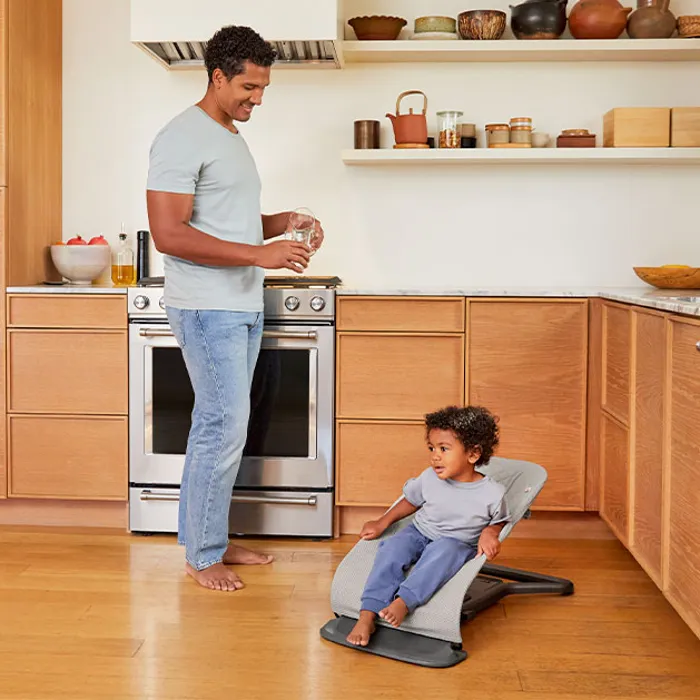 evolve-bouncer-light-grey-mesh-carousel-1i_2